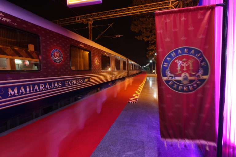 Explore The Wonders Of Agra With The Maharajas’ Express Train